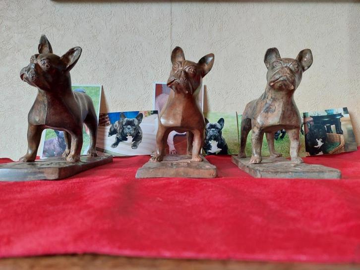 Franse Bulldog /  3 beeldjes van brons / Pierrre Chenet, Antiek en Kunst, Kunst | Beelden en Houtsnijwerken, Ophalen