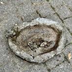 Betonnen waterbak met kikkertjes, Ophalen of Verzenden, Gebruikt