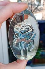 glas met roos/ presse papier, Antiek en Kunst, Antiek | Glas en Kristal, Ophalen of Verzenden