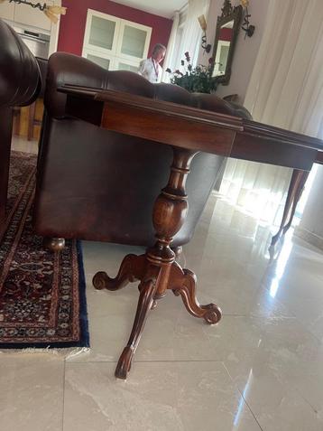 2 sidetables beschikbaar voor biedingen