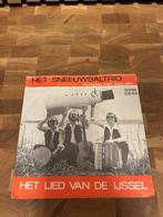 Het sneeuwbal trio Klompies met stro erin single, Ophalen of Verzenden, Gebruikt, Nederlandstalig, Single