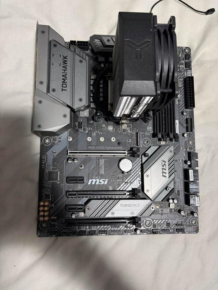 i7 9700K + MSI Z390 Tomahawk + 32GB DDR4 combo, Computers en Software, Desktop Pc's, Gebruikt, 3 tot 4 Ghz, 32 GB, Gaming, Ophalen of Verzenden