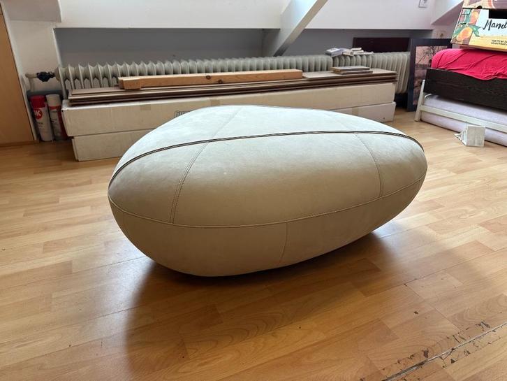 Leolux hocker, Huis en Inrichting, Banken | Voetenbanken en Poefen, Zo goed als nieuw, 75 tot 100 cm, 75 tot 100 cm, Overige vormen