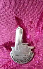 Speld / broche Afsluitdijk Monument., Ophalen of Verzenden, Zo goed als nieuw, Stad of Land, Speldje of Pin