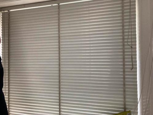 Aluminium jaloezie. Luxaflex. Oud model., Huis en Inrichting, Stoffering | Gordijnen en Lamellen, Gebruikt, 150 tot 200 cm, 200 cm of meer