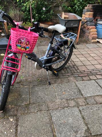 Meisjes kinderfiets! beschikbaar voor biedingen