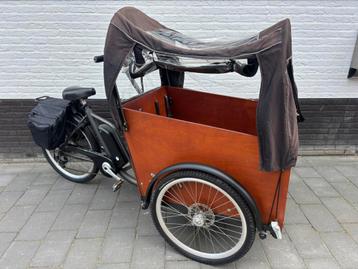 Cangoo elektrische bakfiets met huif en babyschaal beschikbaar voor biedingen
