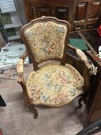Louis XV stoel met handgeborduurde bekleding, Antiek en Kunst, Ophalen