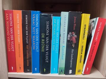 Verschillende boeken  beschikbaar voor biedingen
