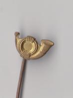 Regiment Jagers embleem speldje koperkleur gesloten, Verzamelen, Niet vindbaar, Niet vindbaar, Nederland, Embleem of Badge