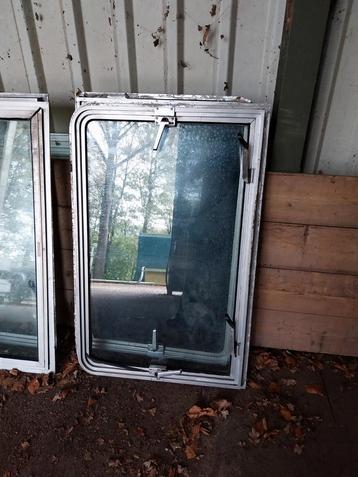 Ramen voor motorboot beschikbaar voor biedingen
