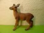 Hert vrouwtje dierfiguur Bullyland, 7 cm, Verzamelen, Dierenverzamelingen, Ophalen of Verzenden, Gebruikt, Hert, Beeldje of Figuurtje