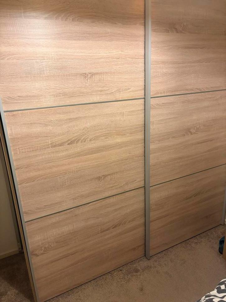 Linnenkast met schuifdeuren, Huis en Inrichting, Kasten | Kledingkasten, Zo goed als nieuw, 200 cm of meer, 50 tot 75 cm, Met deur(en)