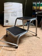 Opstapje, Huis en Inrichting, Krukjes, Ophalen, Zo goed als nieuw, Hout