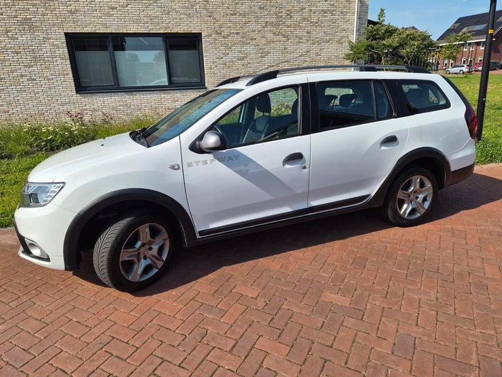 Dacia Logan Stepway MCV 0.9 Tce 90pk S&S 2018 Wit, Auto's, Dacia, Particulier, Logan MCV, ABS, Achteruitrijcamera, Airbags, Airconditioning
