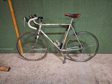 WEEKENDPRIJSJE racefiets lichte opknapper KOGA beschikbaar voor biedingen