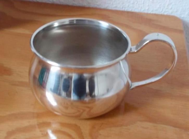 Verzilverd kinderbekertje - Kan niet omvallen!, Antiek en Kunst, Antiek | Servies los, Ophalen of Verzenden