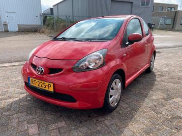 Toyota Aygo 1.0 12v Airco CV Radio/cd/aux 149.890km APK 2026 beschikbaar voor biedingen