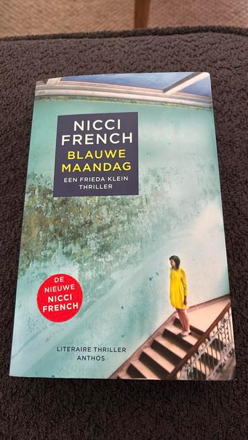 Nicci French - Blauwe maandag beschikbaar voor biedingen