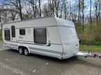 Te Koop Fendt Platin 590 Model 2012 - Airco / Leer / Douche, Caravans en Kamperen, Caravans, Voortentlamp, Dwarsbed, 5 tot 6 meter