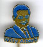 Willy Alberti blauw op koper zanger speldje ( J_174a ), Verzamelen, Speldjes, Pins en Buttons, Nieuw, Figuurtje, Speldje of Pin