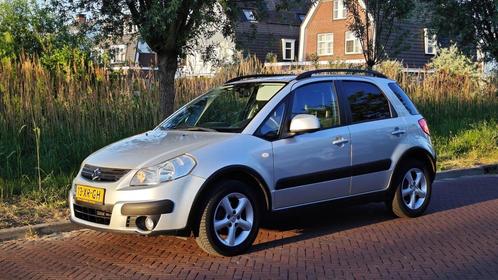 Suzuki SX4 - 1.6 Shogun met 4x4 "looks", airco en trekhaak, Auto's, Suzuki, Particulier, SX4, ABS, Airbags, Airconditioning, Bluetooth