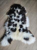 Schapenvacht bonte., Huis en Inrichting, Woonaccessoires | Plaids en Woondekens, Ophalen of Verzenden, Nieuw