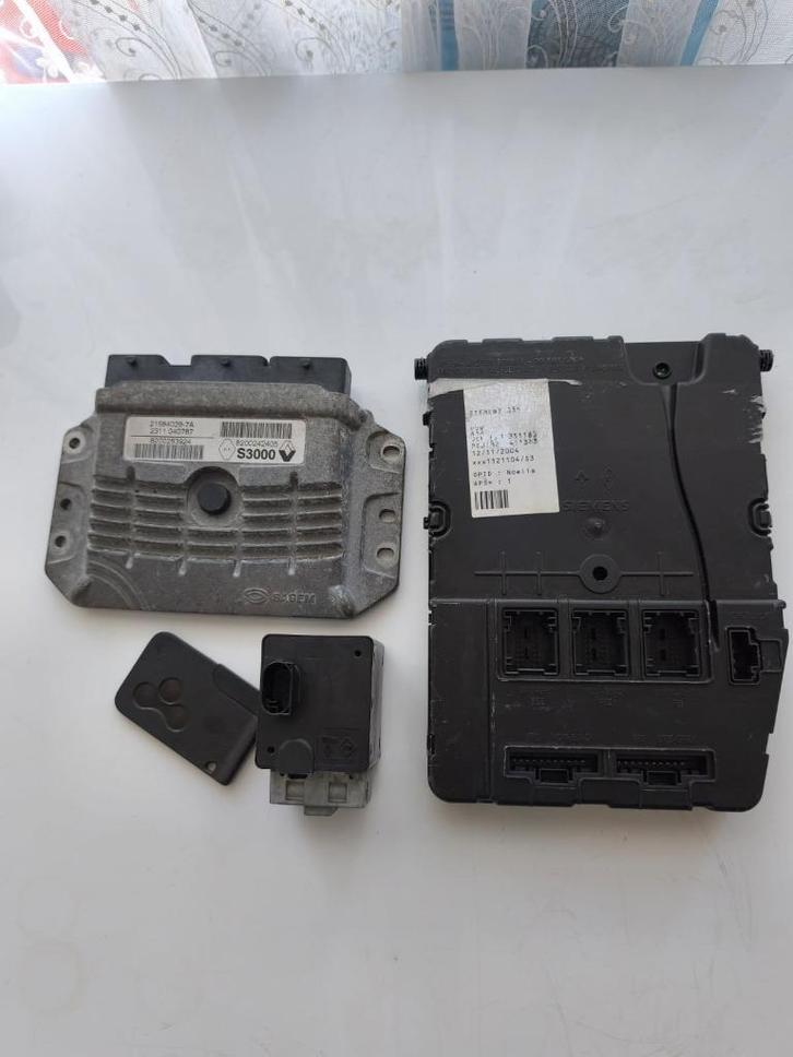 Renault ECU Set–Sagem S3000+Siemens UCH+Kaart&Immo Module, Auto-onderdelen, Elektronica en Kabels, Renault, Gebruikt, Ophalen of Verzenden