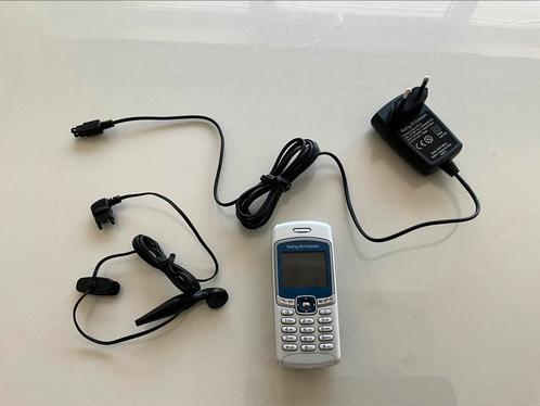 Phone Sony Ericsson 2669/67, Telecommunicatie, Mobiele telefoons | Sony, Zo goed als nieuw, Overige systemen, Ophalen of Verzenden