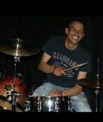 Drummer zoekt indorock country band