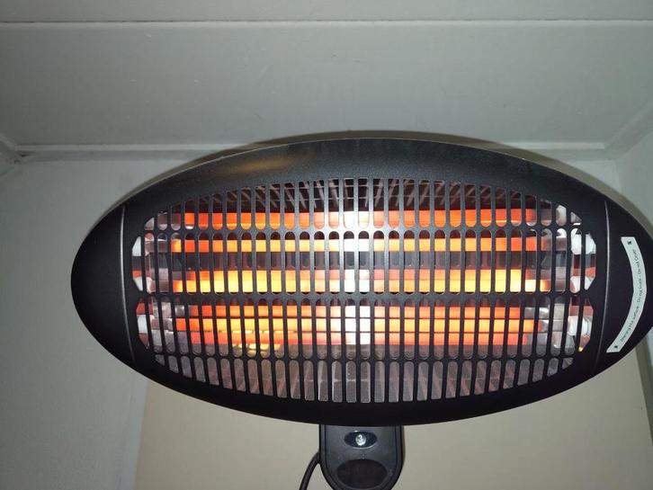 Terrasverwarming Quartz 2000W, Tuin en Terras, Terrasverwarmers, Zo goed als nieuw, Elektrisch, Vloer, Draaibaar, Ophalen