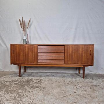 Nils Jonsson, Hugo Troeds 'Trio' Zweeds sideboard vintage beschikbaar voor biedingen