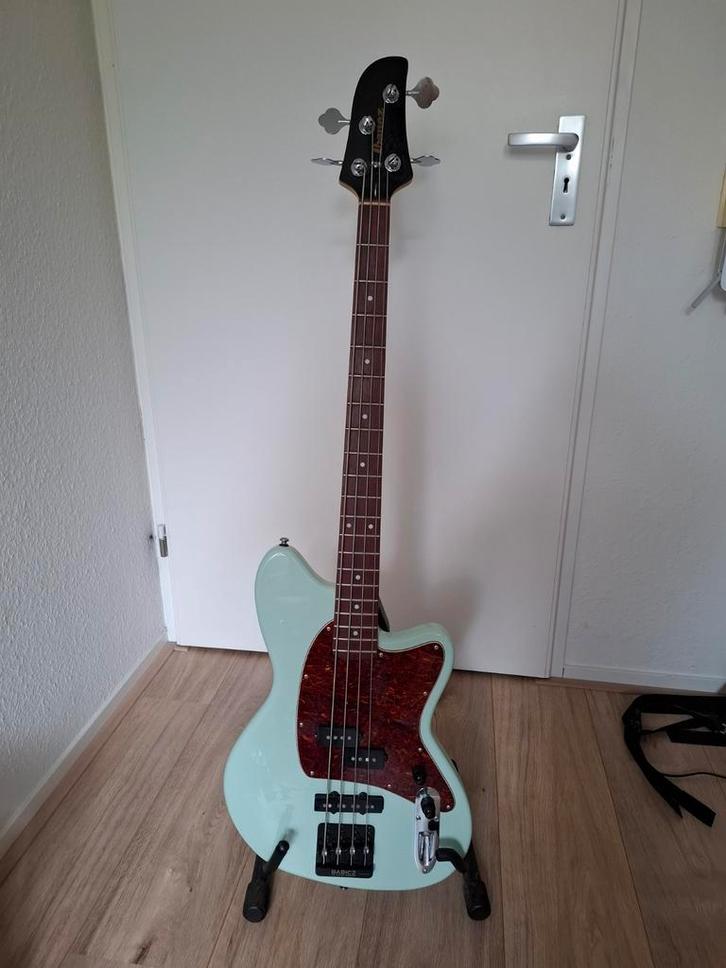 Ibanez TMB 100 Bass Gemodificeerd, Muziek en Instrumenten, Snaarinstrumenten | Gitaren | Bas, Gebruikt, Elektrisch, Ophalen