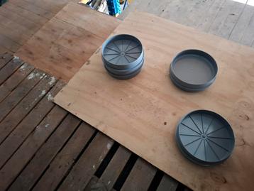 Te koop deksels rond 315 beschikbaar voor biedingen