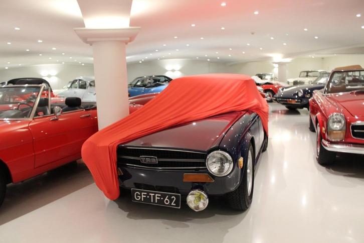 Rode indoor autohoes Triumph TR6 1968-1976 - perfect passend, Auto diversen, Autohoezen, Zo goed als nieuw, Op maat, Verzenden