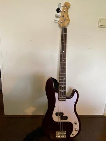 Fazley FPB118DR elektrische basgitaar rood incl. gigbag  beschikbaar voor biedingen