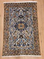 Vintage handgeknoopt perzisch tapijt ghom 154x101, Info@SlatsAntiek.nl, 100 tot 150 cm, Perzisch, Ophalen of Verzenden