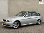 BMW 3-serie Touring 318i Executive, NAVI, 17inch, NAP, Achterwielaandrijving, Zwart, Leder en Stof, Origineel Nederlands