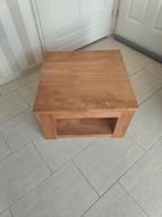 Salontafel, zwaar Teak,60x60x37 cm, Huis en Inrichting, Ophalen, Gebruikt, Bruin, Twee