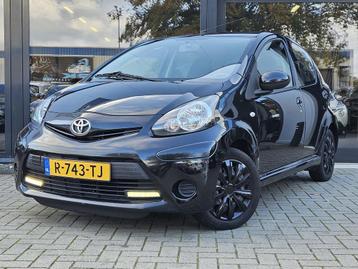 Toyota Aygo 1.0 VVT-i Comfort 5deurs + BLUETOOTH + LED + ELE beschikbaar voor biedingen