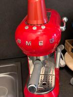 Rode Smeg Espresso Apparaat, Witgoed en Apparatuur, Koffiezetapparaten, Stoompijpje, Gebruikt, Espresso apparaat, Gemalen koffie