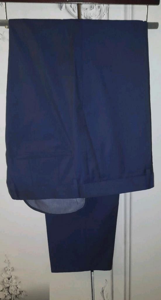 Hugo Boss Pantalon - Maat 52 - Nieuw!, Kleding | Heren, Broeken en Pantalons, Nieuw, Maat 52/54 (L), Blauw, Ophalen of Verzenden