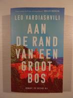 Aan de rand van een groot bos - Leo Vardiashvili, Europa overig, Leo Vardiashvili, Ophalen of Verzenden, Zo goed als nieuw
