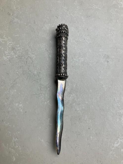 Te koop rijk versierde briefopener/dolk, Antiek en Kunst, Antiek | Keramiek en Aardewerk, Ophalen of Verzenden