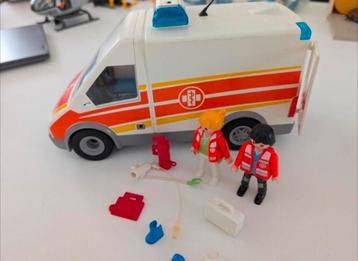 Playmobil ambulance 6686 beschikbaar voor biedingen