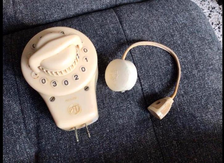 Oude Distributie Radio PTT met snoer, Audio, Tv en Foto, Radio's, Zo goed als nieuw, Ophalen of Verzenden