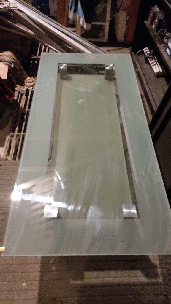 Glazen bijzettafel - nette staat, ruilen voor snoep!, Ophalen, Gebruikt, 50 tot 100 cm, Glas