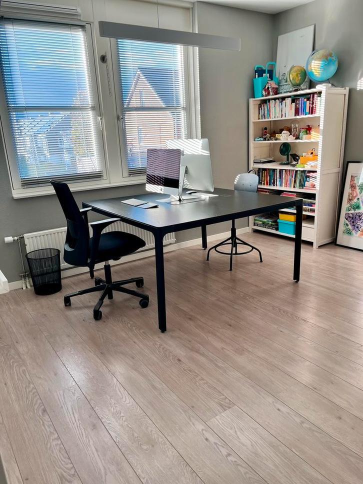 Conferentietafel/bureau 140x140cm. zwart  |  IKEA Bekant, Huis en Inrichting, Bureaus, Gebruikt, Bureau, In hoogte verstelbaar