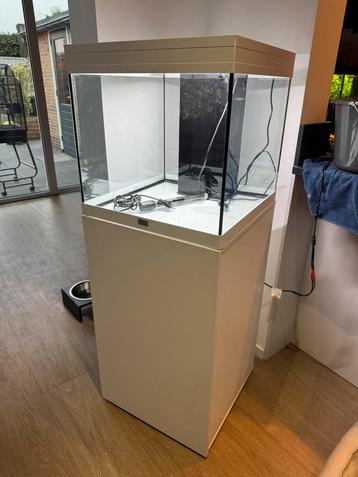 Aquatlantis tower aquarium 120 liter incl kast en toebehoren beschikbaar voor biedingen