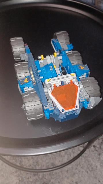 Lego nexo knights  beschikbaar voor biedingen
